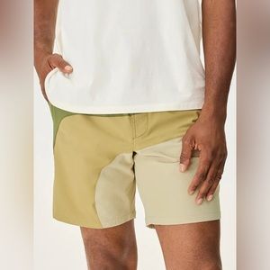 Outdoor Voices Men's Colorblock Shorts - Green and Tan